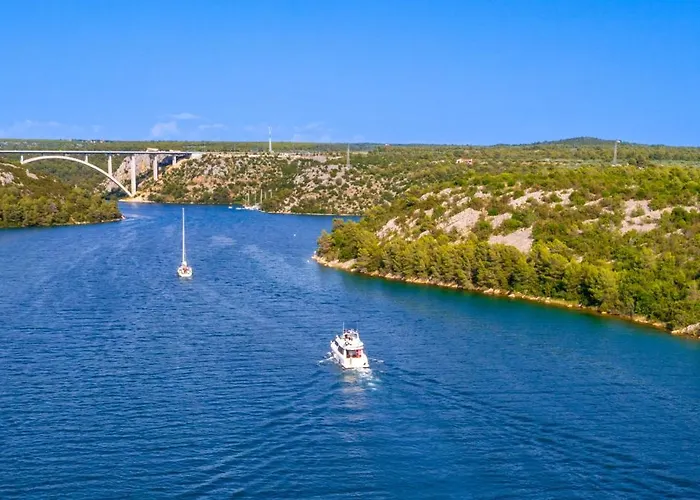 Paradise Σίμπενικ